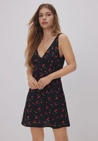 Sukienka mini z wiskozą Reserved 348FH-MLC
