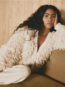 Kardigan ze strukturalnym splotem Reserved biały 480IK-01X