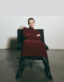 Dzianinowa sukienka z wycięciem Reserved czerwona 536DV-53X