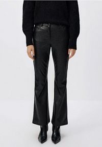 Spodnie flare z imitacji skóry Reserved czarna 720GM-99X