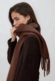 Gładki szalik z frędzlami Reserved brązowy damski 739FD-84X