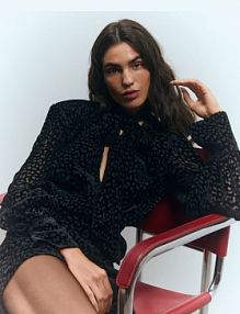 Sukienka z ozdobną szarfą Reserved czarna 892HD-99X