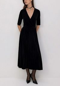 Welurowa sukienka z plisowaniem Reserved czarna 947GA-99X