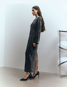 Sukienka z cekinami Reserved czarna TE780-99X