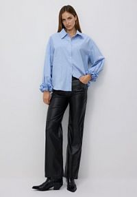 Spodnie z imitacji skóry Reserved czarna XU674-99X