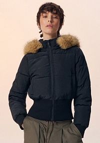 Pikowana kurtka z kapturem ze syntetycznym futerkiem House czarna damska 167HR-99X