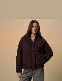 Pikowana kurtka oversize ze stójką z ociepleniem czekoladowa House brązowa damska 602EW-98X