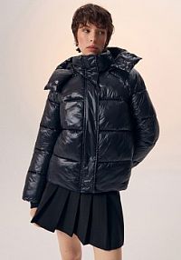 Pikowana  kurtka zimowa puffer z połyskującego materiału House czarna damska 691EW-99X