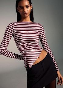 Koszulka z długim rękawem asymetryczna Bershka czerwony damski