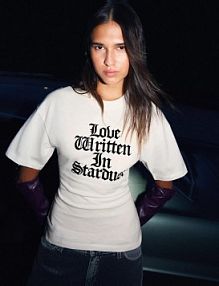 Koszulka oversize z krótkim rękawem i nadrukiem Bershka biała damska