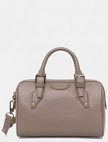 Torebka Guess  beżowa HWNIAA.P6250