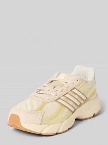 Sneakersy o niskim kroju z detalami w imitacji weluru Model 'TECHNOCHAOS 2000' adidas Sportswear beżowe damskie EAN KK3504