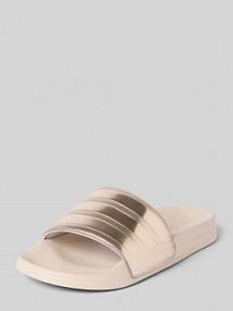 Klapki basenowe z Metalicznym detal Model 'ADILETTE SHOWER' adidas Sportswear beżowe damskie EAN JP5188