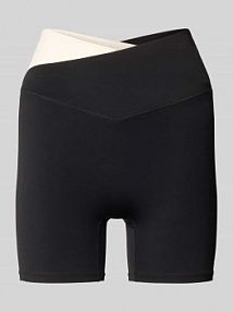 Szorty o kroju slim fit z nadrukiem z logo model 'Wander' P.E Nation czarne damskie EAN 252S235_BLK3