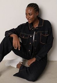 Niebieska kurtka Jeansowa z Bawełną Zdobiona Kontrastowymi Lamówkami Nedore milas91 damska