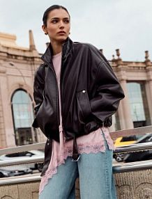 Kurtka ze stójką z imitacji skóry Reserved brązowa damska 524IA-89X