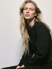 Gładka bluza Reserved czarna damska 697GA-99X