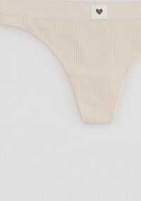 Prążkowane majtki stringi Reserved beżowe 783HQ-08X