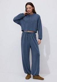 Krótka bluza z wiskozą Reserved granatowa damska 804HS-95X