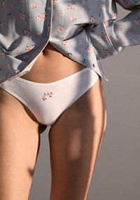 Bawełniane majtki stringi 3 pack Reserved 952HP-MLC