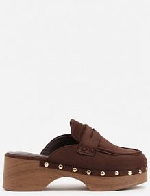 Brązowe klapki Drewniaki o Fasonie Loafersów z Ozdobnymi Nitami Sargita ideal