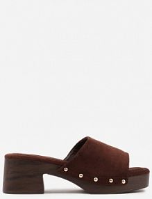 Brązowe klapki w Stylu Drewniaków z Nitami na Klockowym Obcasie Junikofa marquiiz