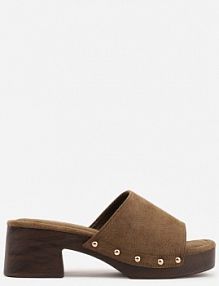 Zielone klapki w Stylu Drewniaków z Nitami na Klockowym Obcasie Junikofa marquiiz