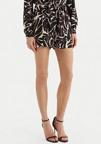 Szorty ONLY czarne damskie Materiałowe Nova 15317850  Regular Fit