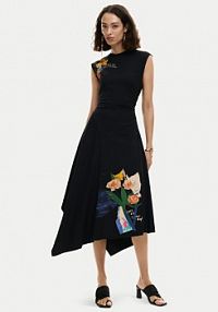 Sukienka codzienna Desigual czarna Leyter 26SWVK50  Regular Fit