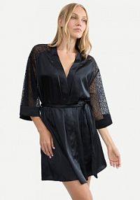 Szlafrok Triumph czarny damski A Weekend To Remember 10227185