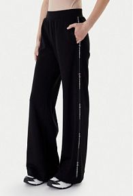 Spodnie dresowe EA7 Emporio Armani czarne damskie 7W000961 AF12501 UC001  Flared Fit