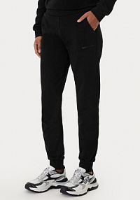Spodnie dresowe EA7 Emporio Armani czarne damskie 7W000538 AF15831  Regular Fit