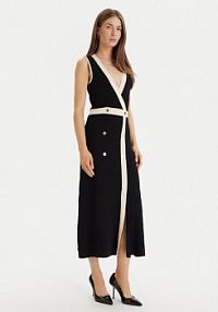 Sukienka dzianinowa LOLA CASADEMUNT czarna LS2616160  Regular Fit