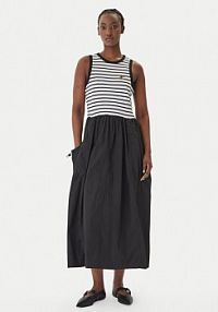 Sukienka codzienna LOLA CASADEMUNT czarna LS2616151  Regular Fit
