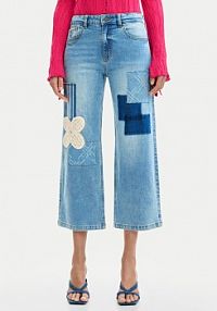 Jeansy Desigual kolorowe damskie Patch Crochet 26SWDD24  Straight Fit
